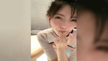 网红女神来袭！浴缸湿身极度诱惑