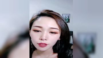 颜值爆表完美露脸女神热舞诱惑，换透明内裤，不过还是尺度小第02集