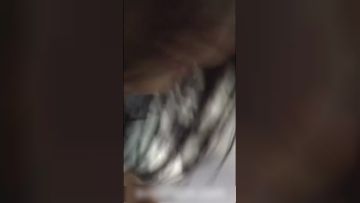 -xuesheng-精品推荐-某大学超性感漂亮美女花了500元微信红包才答应酒店和网友开房啪啪,小逼又嫩又紧,水真多!