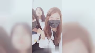 逍遥龙哥专业约炮团队最新力作-18岁新成员逼逼超粉嫩~表示欢迎兵哥直接单挑3个妹子