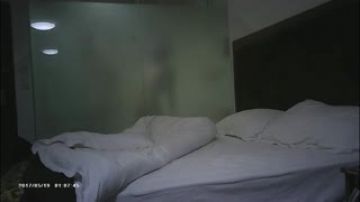 91佛爷酒店约炮80斤巨乳白嫩美女一边干还一边手机玩自拍720P高清无水印完整版