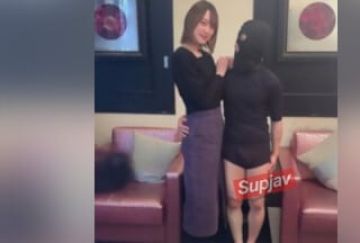 FC2PPV 3198352 174㎝の长身スレンダーでスタイル抜群。エロさも兼ね备えた美女の诱惑。