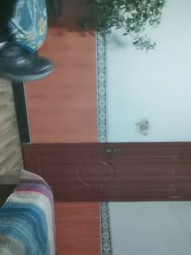 小东探店之旅4.16由哥们介绍挺火的鸡窝都去上活儿了就剩2个小姐没相中换下一家被个熟女大姐拿下了对白搞笑