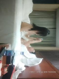 新晋泡良大神劲爆力作，【曹先生探花】得手00后小萝莉，公园长凳上下其手摸个够，酒店又抠又舔一直干，初尝人事小妹累惨了