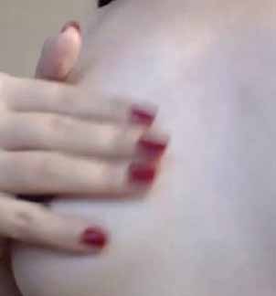 sdの皮肤超好的少妇戴口罩在线直播道具自慰高跟美腿...