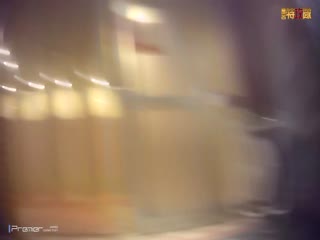 盗站新流出女偷拍客潜入某高校浴室更衣室近距离偷拍女同学的美丽胴体