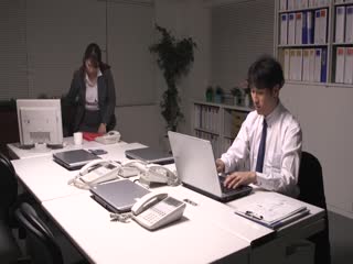 “住手！”→“继续干我…（心声）”对缺德美容师的性骚扰按摩其实很兴奋超敏感地