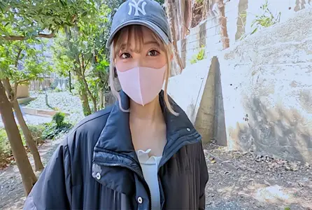 FC2-4640889FC2-4640889 她是名副其实的偶像团体成员！ 很有名气，有 H 罩杯