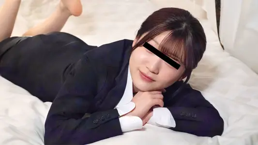 10musume 022525_01 ちっちゃ可爱い就职活动女子大生に生中出し面接