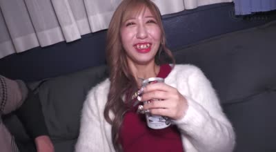 MAAN-1090 【美尻即尺ギャル】ヤリ同伴常习者！？チ●コ评论家になっちゃうドMヘソピギャル！